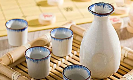 醬香型白酒是什么酒？怎么制作的？