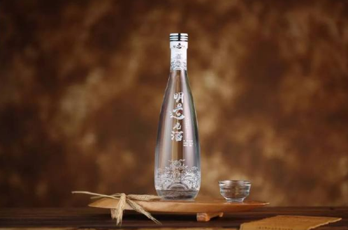 白酒出現沉淀能飲用嗎？出現沉淀的原因是什么？