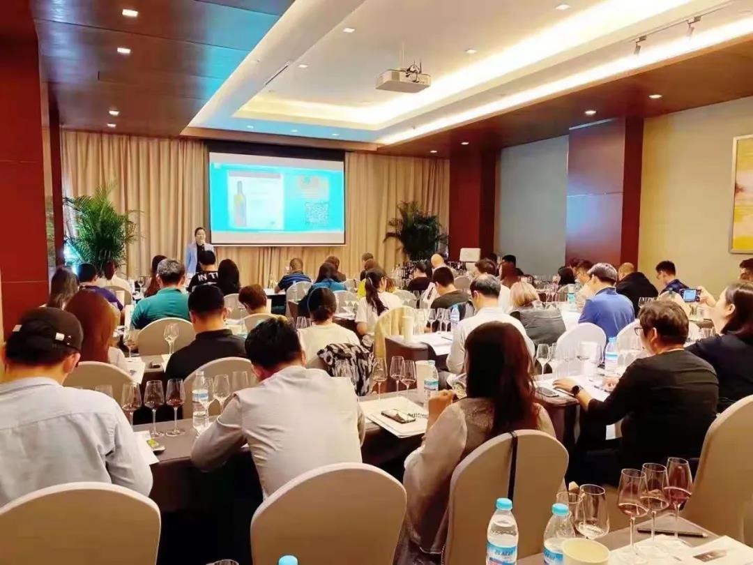 意酒飄香泉城，孔孟之鄉(xiāng)酒業(yè)精英共話新知