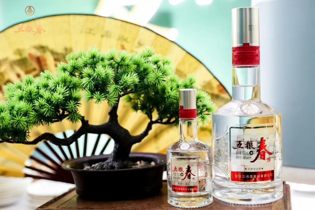 五糧春迭代煥新，劍指中高端“超級品牌”，