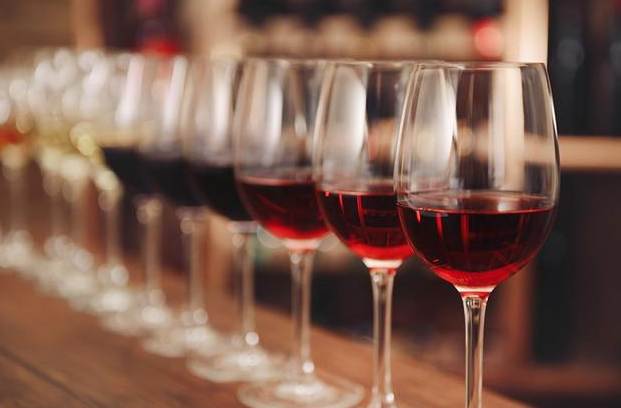 葡萄酒開瓶后要多久內(nèi)飲完？怎么保存？