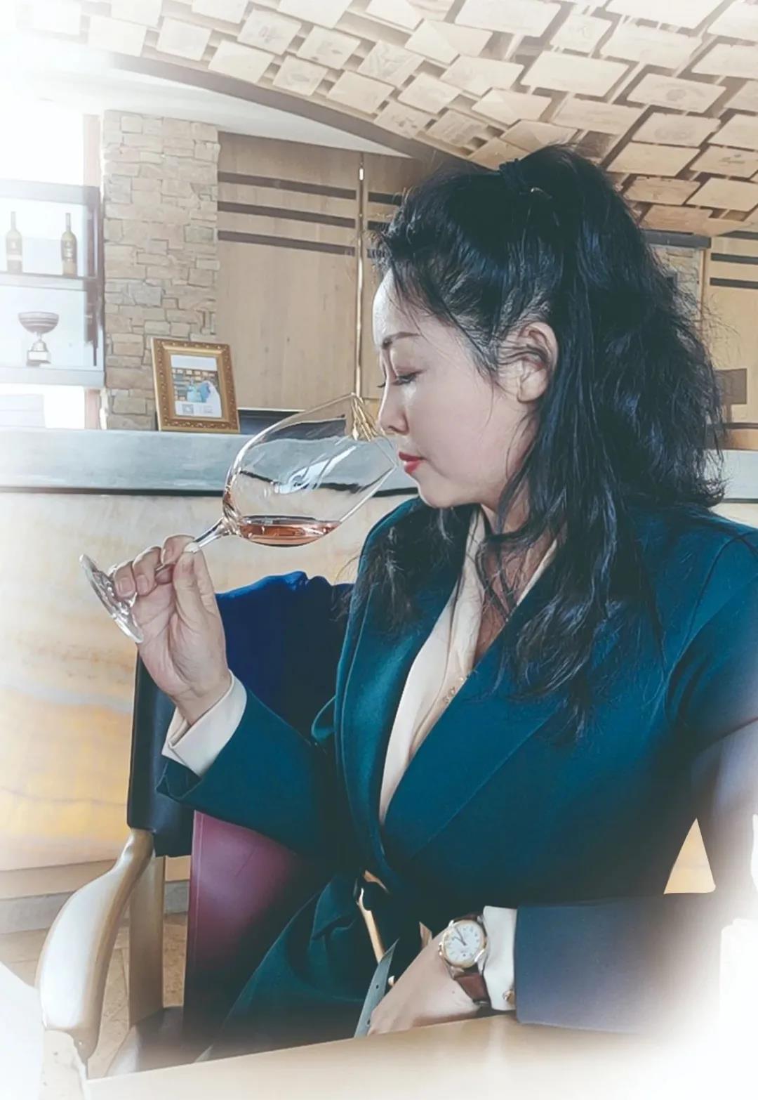 李亞麗：酒飲消費(fèi)，給不同年齡段“貼標(biāo)簽”