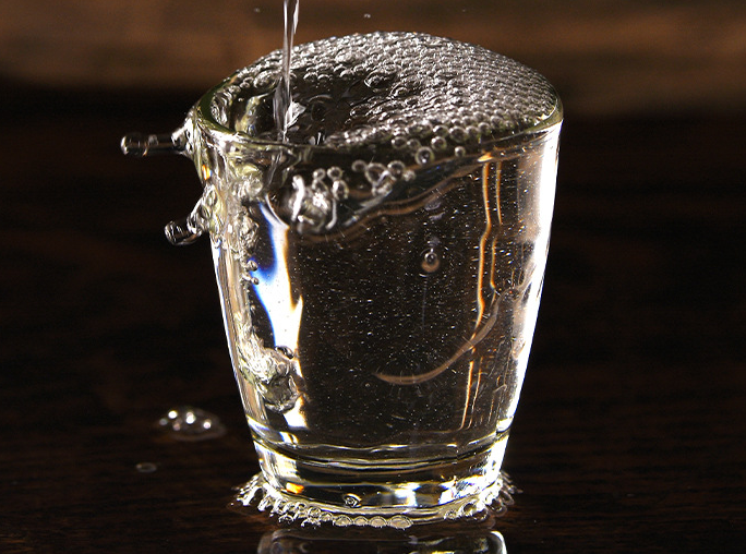 白酒與啤酒混著喝好不好？有些什么危害？