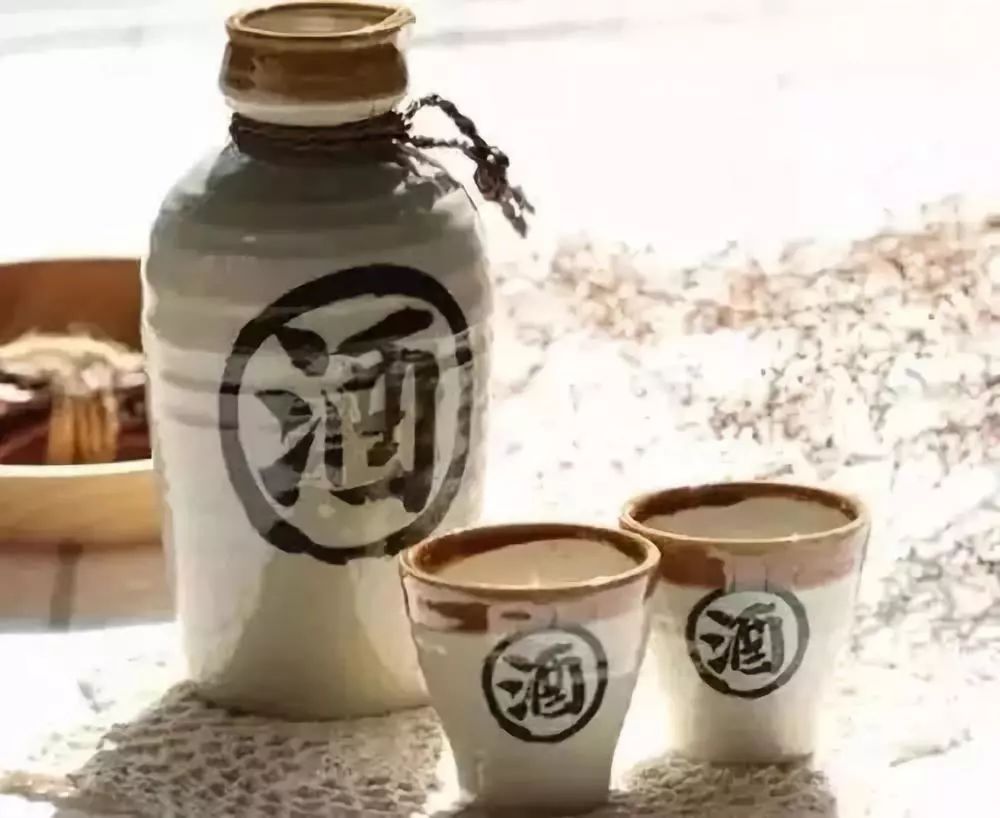 選購(gòu)白酒的技巧，茅臺(tái)白酒怎么鑒別真假？