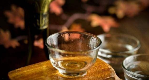 女性能喝白酒嗎？女性喝白酒的作用