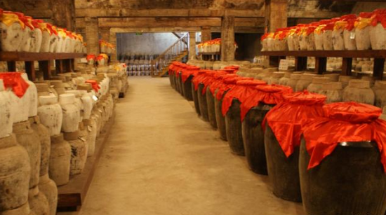 朋友們知道葡萄酒開(kāi)啟后能放多久？