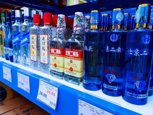 公?？梢詢妒裁淳?公牛配什么酒)