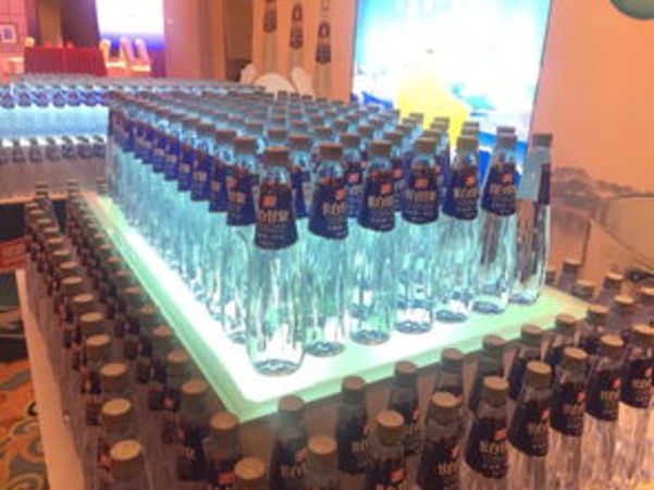 長(zhǎng)白干多少一瓶(干白多少錢(qián)一瓶)