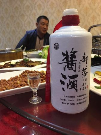 喝白酒應該配什么下酒菜(白酒配啥下酒菜)