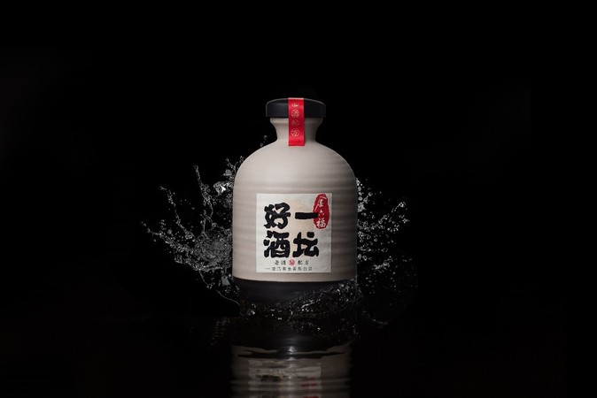38金六福經(jīng)典5多少錢(qián)(金六福經(jīng)典5價(jià)格38度多少錢(qián)一箱)