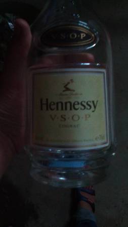 甲酒多少錢(qián)一瓶(甲班酒多少錢(qián)一瓶)