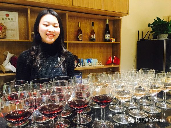 高泡葡萄酒如何打開(起泡酒怎么打開)